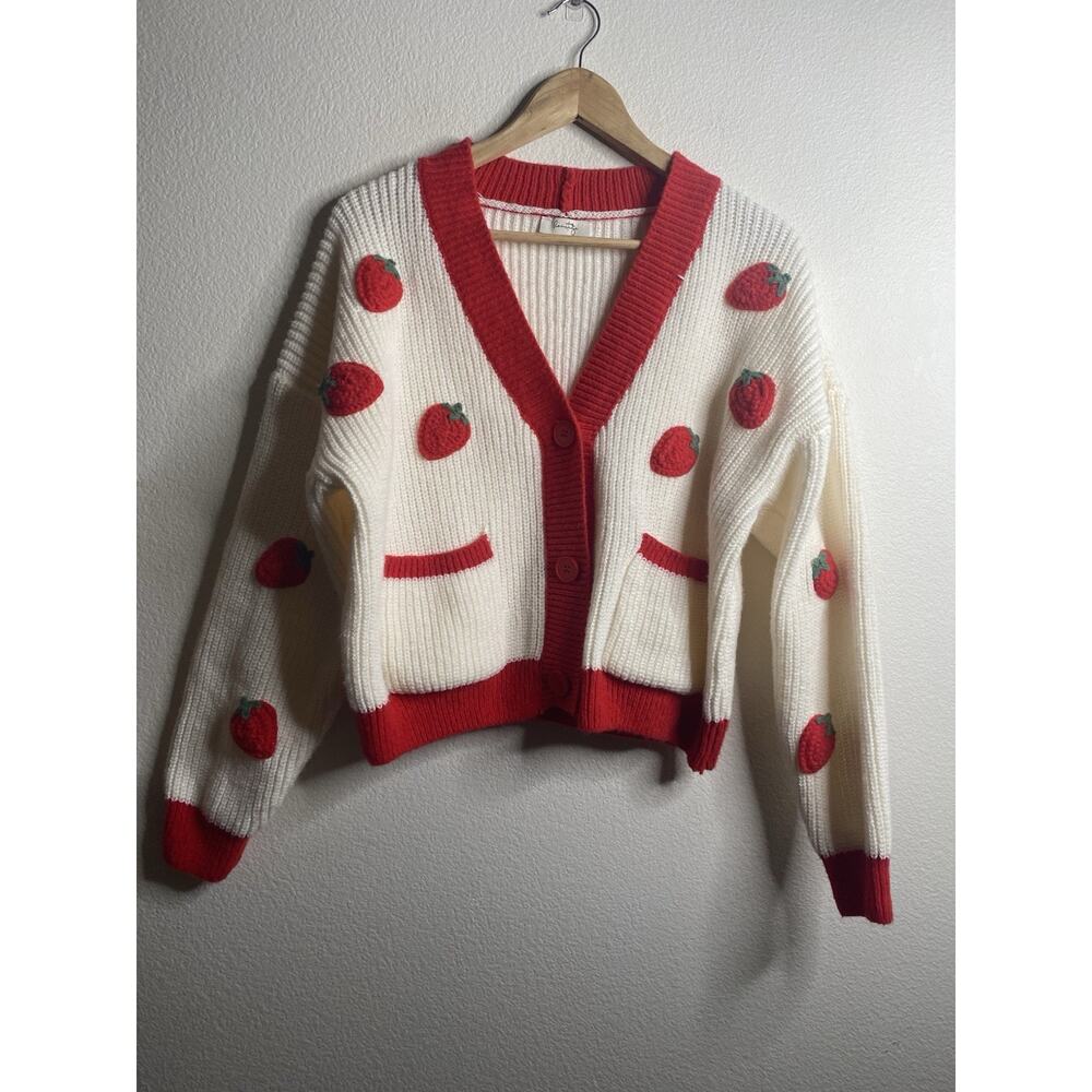 Heritage Cardigan Sweater Womens M/L Strawberry Fruit Embroidered Red Cream - Picture 2 of 5